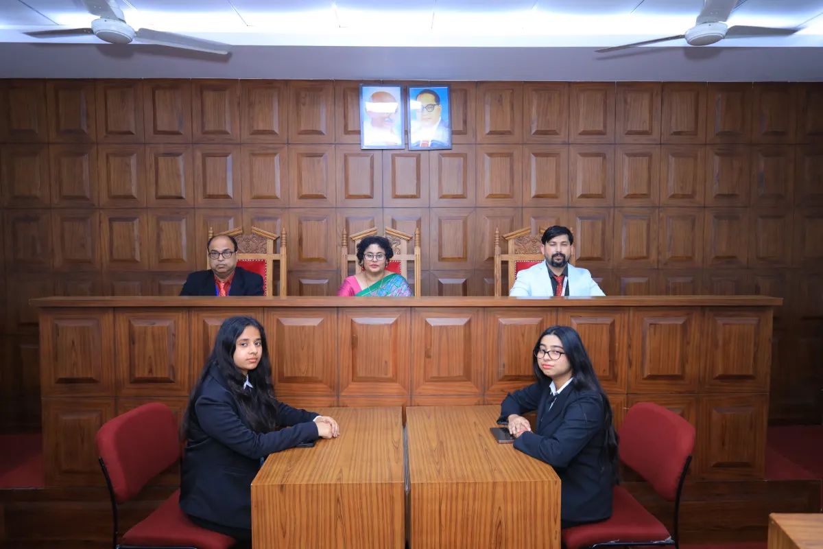 Moot court Images