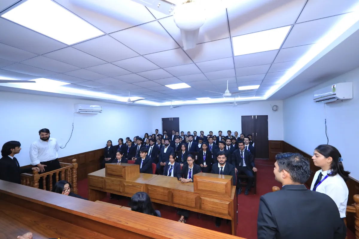 Moot court Images